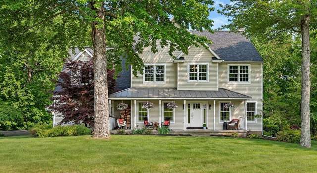 Photo of 8 Thomas Dr, Wynantskill, NY 12198