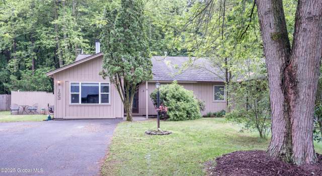 Photo of 133 Arrow Wood Pl, Ballston Spa, NY 12020