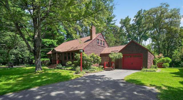 Photo of 11 Sherwood Ln, Burnt Hills, NY 12027