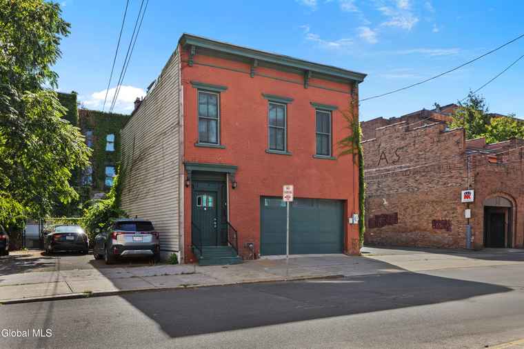 Photo of 14 Spring St Albany, NY 12210