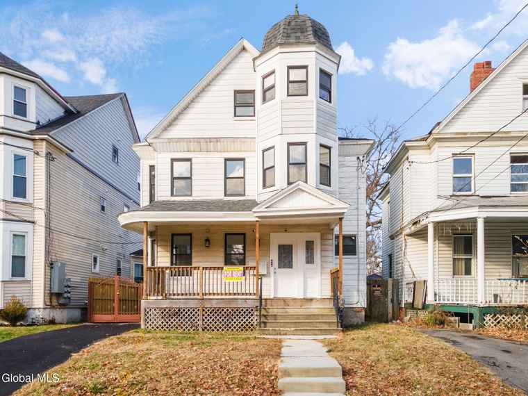 Photo of 84 N Allen St Albany, NY 12203