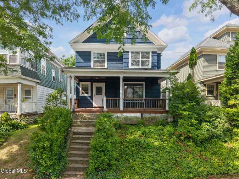 Photo of 692 Morris St Albany, NY 12208
