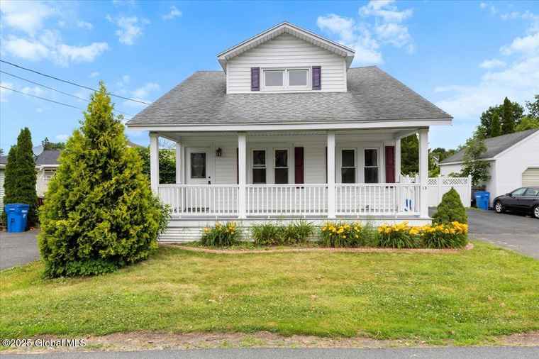 Photo of 13 Elmhurst Ave Albany, NY 12203