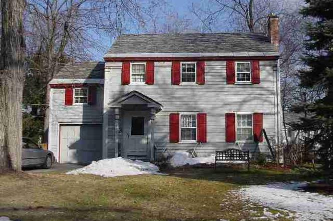 nayusalanです 1548 Keyes Ave, Niskayuna, NY 12309 | Redfin