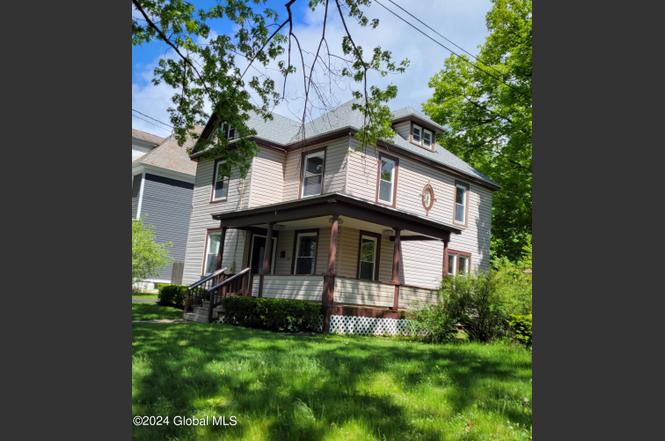 206 Catherine St, Scotia, NY 12302 | MLS# 202419903 | Redfin