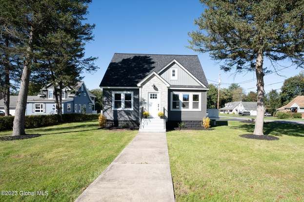 206 Catherine St, Scotia, NY 12302 | MLS# 202419903 | Redfin