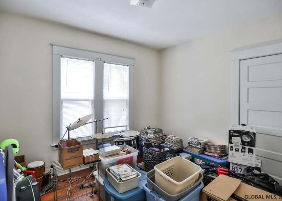 10-12 Grosvenor Sq, Schenectady, NY 12308
