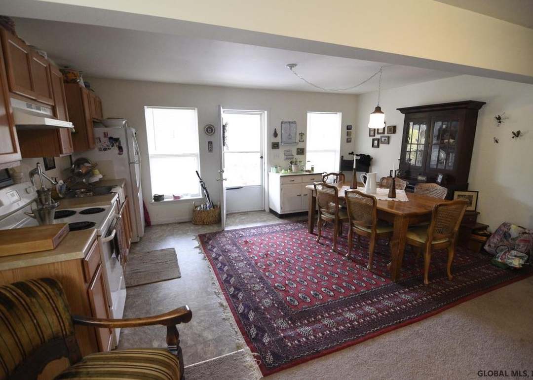 50 Gates Ave, Victory Mills, NY 12884