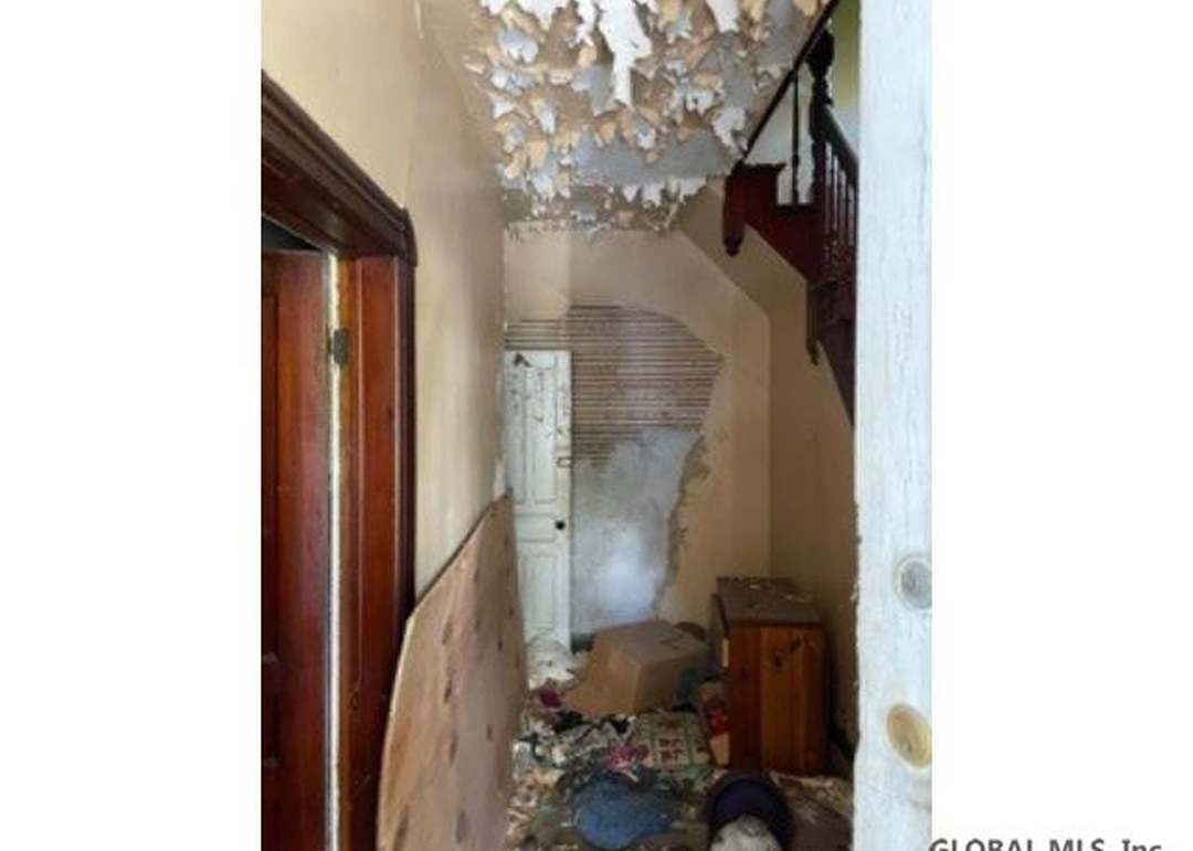 510 Mumford St, Schenectady, NY 12307