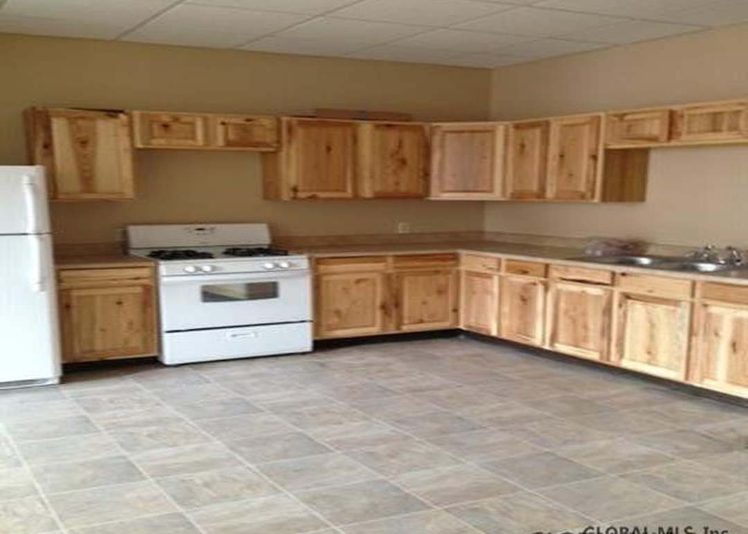37-41 W Main St, Johnstown, NY 12095