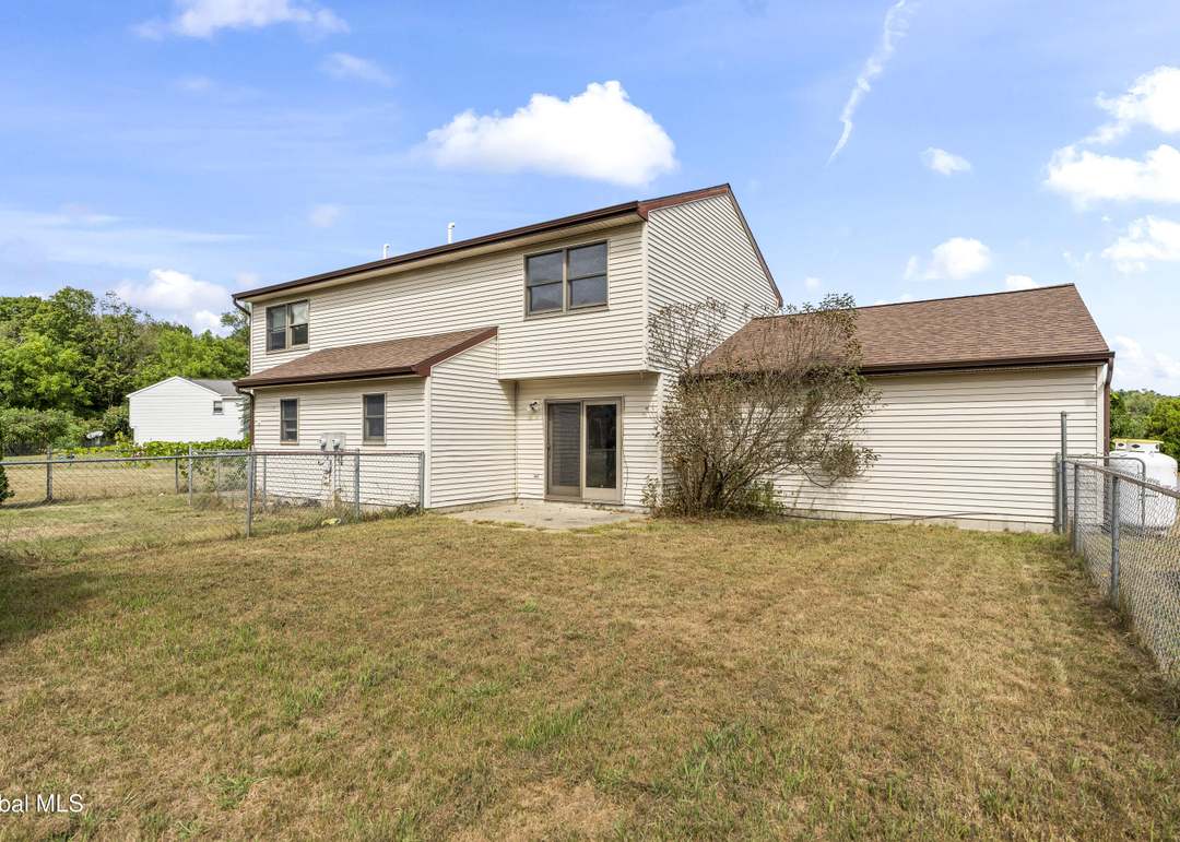 1000-1002 St Lawrence Dr, Ballston Spa, NY 12020