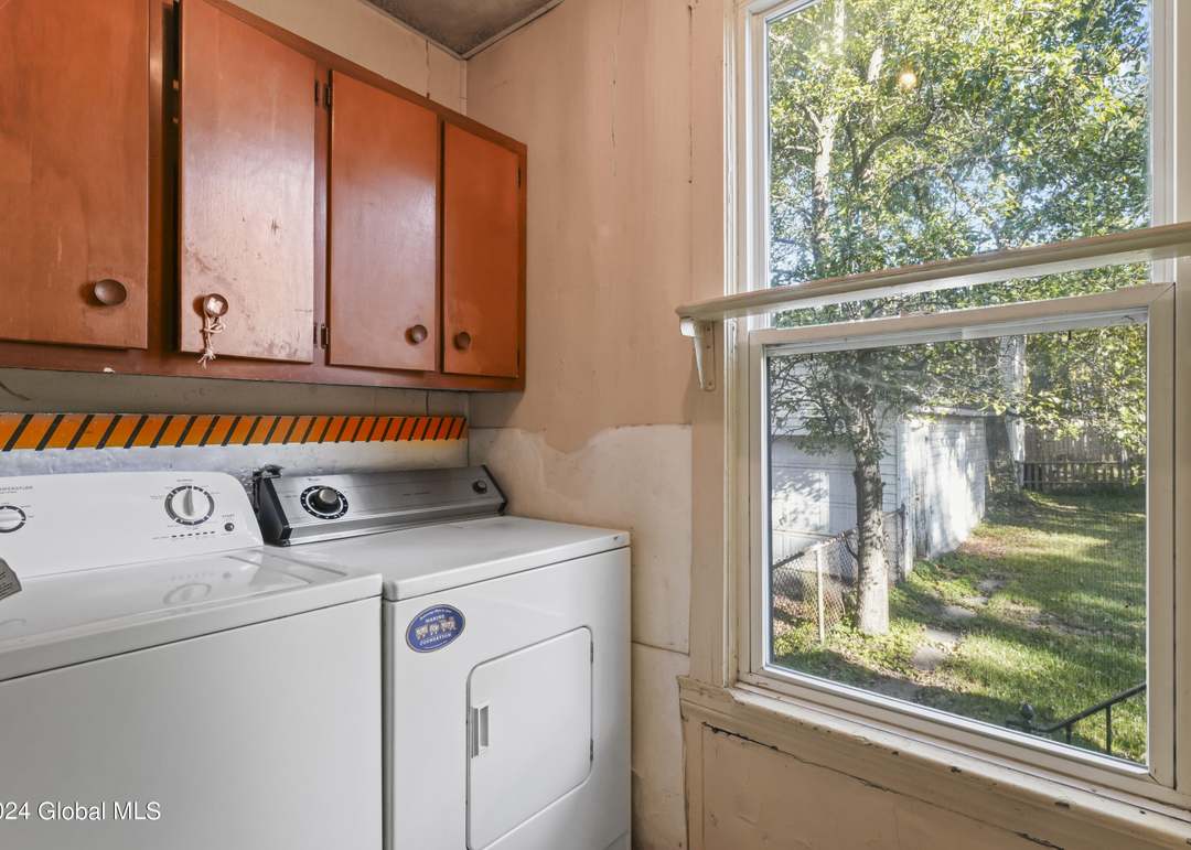 325 Spring Ave, Troy, NY 12180