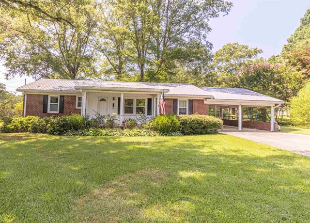 Property at 48 Baker Rd, Selmer, TN 38375-0000, 3 beds, 1.5 baths