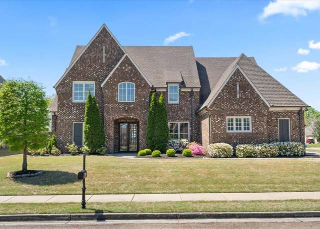 Property at 1747 S Crossberry Cv, Collierville, TN 38017, 5 beds, 4 baths