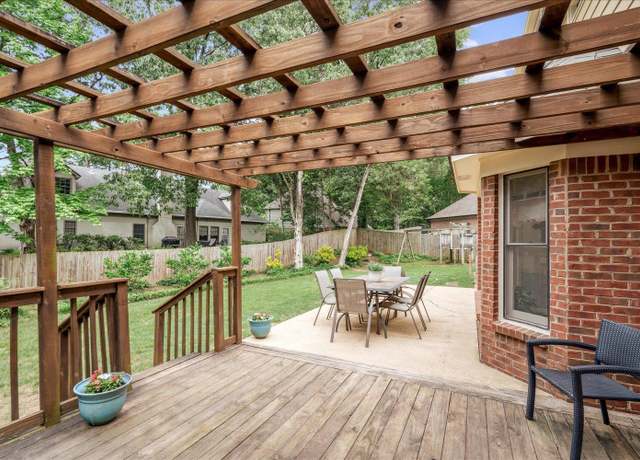 Property at 7733 Quick Fox Cv, Memphis, TN 38016, 4 beds, 2.5 baths