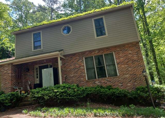 Property at 1501 Woodhaven Dr, Sevierville, TN 37862, 4 beds, 2.5 baths