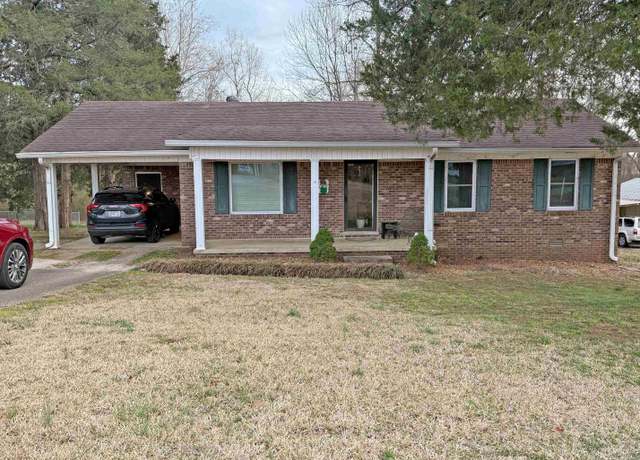 Property at 415 Cedar Cove Ln, Savannah, TN 38372, 3 beds, 2 baths