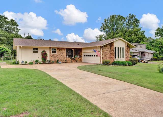 Property at 1823 Kimbrough Dr, Covington, TN 38019, 3 beds, 2.5 baths
