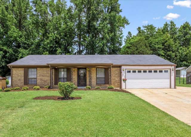 Property at 2826 Whitney Ave, Memphis, TN 38127, 3 beds, 2 baths