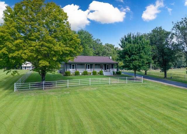 Property at 4595 Broadway Rd, Bartlett, TN 38002, 3 beds, 2 baths