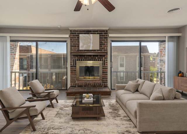 Property at 6586 S Poplar Woods Cir #4, Germantown, TN 38138, 2 beds, 2 baths