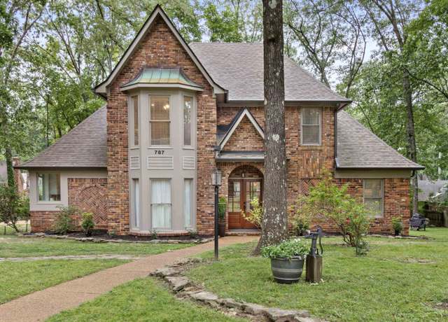Property at 787 Pearson Oaks Dr, Collierville, TN 38017, 4 beds, 3.5 baths
