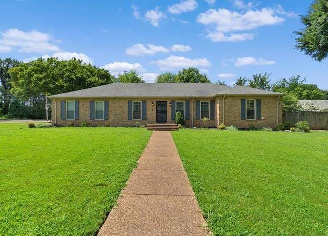 Property at 2639 Cedar Ridge Dr, Germantown, TN 38138, 3 beds, 2 baths