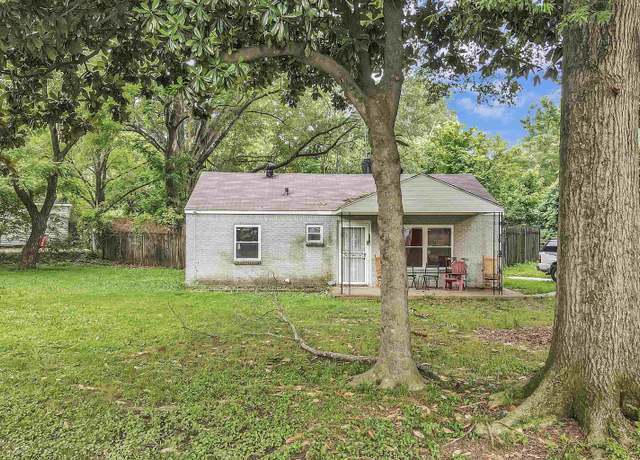 Property at 821 Restbrook Ave, Memphis, TN 38127, 5 beds, 2 baths