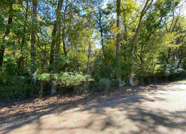 Property at 4710 E Circle Rd, Unincorporated, TN 38127