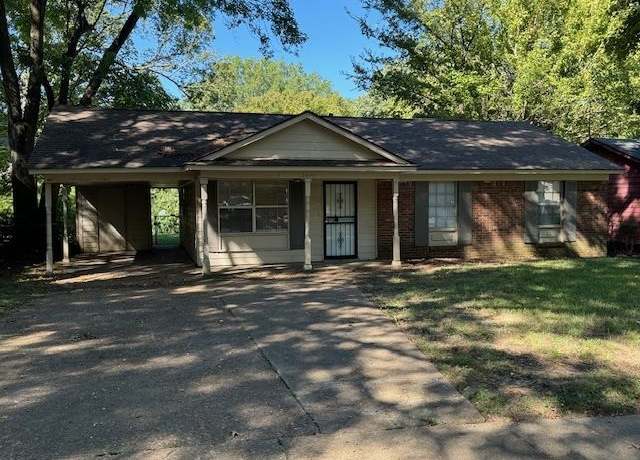 Property at 3245 Sinclair Dr, Memphis, TN 38127, 3 beds, 1.5 baths
