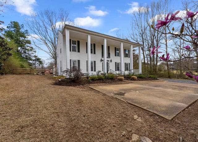 Property at 4460 N 196 Hwy, Piperton, TN 38017, 4 beds, 3.5 baths