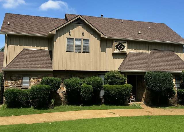 Property at 2417 Countrywood Pkwy, Memphis, TN 38016, 4 beds, 3.5 baths