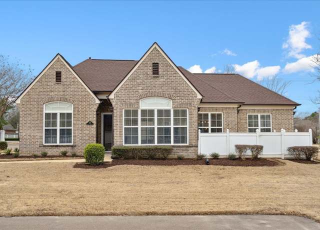 Property at 1446 Calumet Farms Dr #2, Collierville, TN 38017, 3 beds, 2 baths