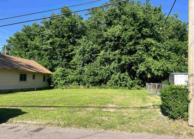 Property at 996 Rozelle St, Memphis, TN 38114