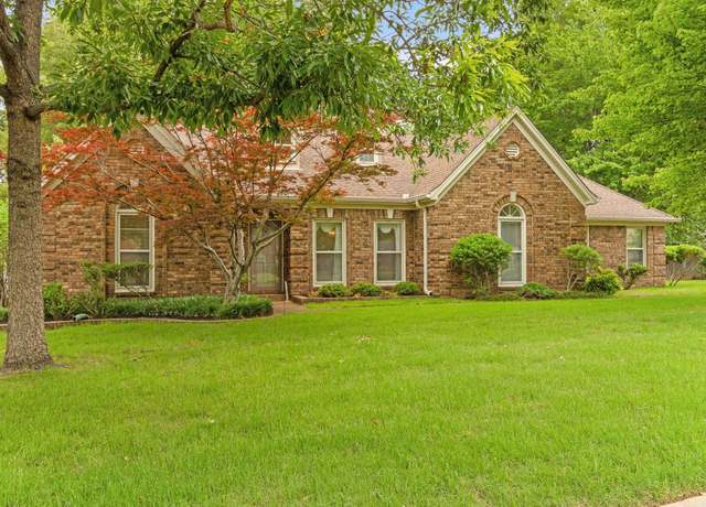 Property at 300 Morton Rd, Collierville, TN 38017, 3 beds, 2 baths