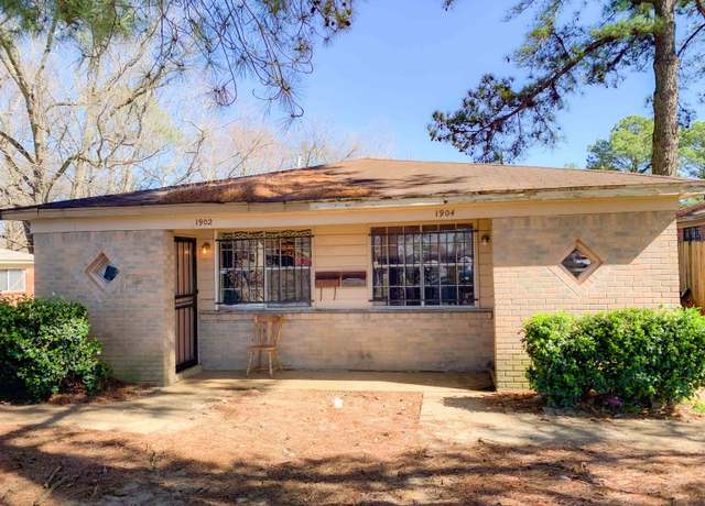 Property at 1902 S Goodlett St, Memphis, TN 38111, 4 beds, 2 baths