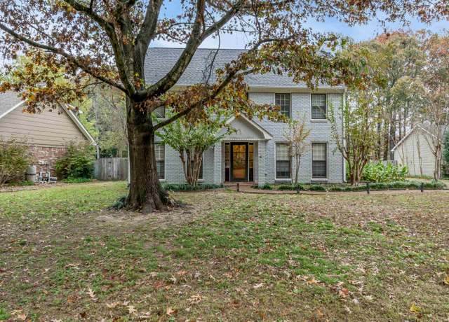Property at 8174 Kimridge Dr, Germantown, TN 38138, 4 beds, 2.5 baths