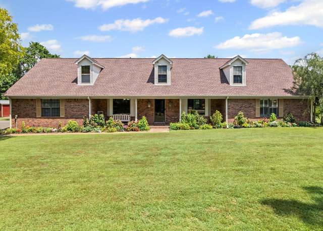 Property at 8140 Hunters Hill Cv, Olive Branch, MS 38654, 3 beds, 3 baths