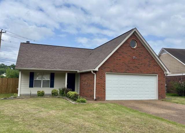 Property at 8028 Port Douglass Dr, Memphis, TN 38018, 3 beds, 2 baths