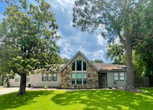 Property at 2470 S Flowering Tree Cv, Bartlett, TN 38134, 4 beds, 3 baths