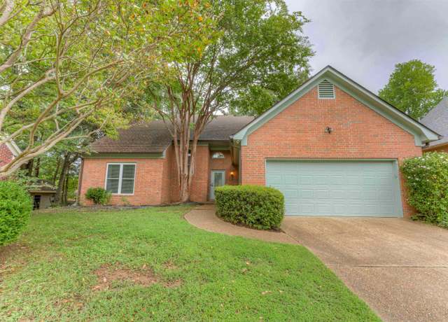 Property at 8690 Chris Suzanne Cir, Memphis, TN 38018, 4 beds, 2.5 baths
