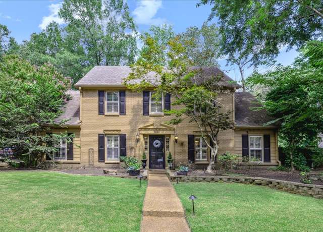 Property at 2064 Allen Court Dr, Germantown, TN 38139, 4 beds, 3 baths