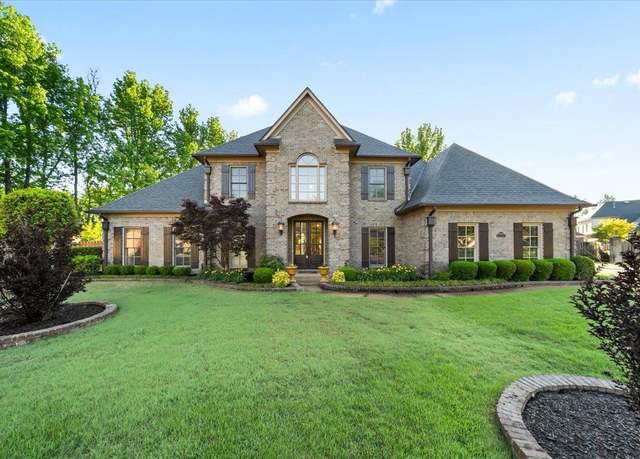 Property at 10820 Whisper Hollow Cv, Collierville, TN 38017, 4 beds, 3.5 baths