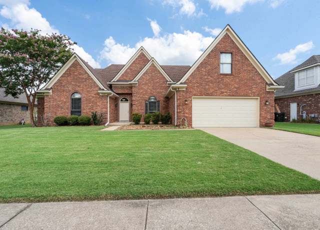 Property at 7922 Windersville Dr, Bartlett, TN 38133, 4 beds, 2.5 baths