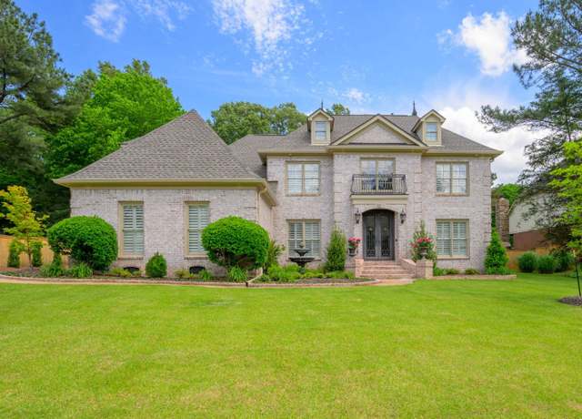 Property at 3048 Bentwood Run Dr, Collierville, TN 38017, 5 beds, 4 baths