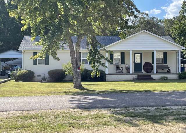 Property at 30 Rodeo Way, Savannah, TN 38372, 3 beds, 2 baths