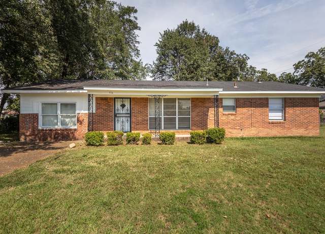 Property at 974 E Holmes Rd, Memphis, TN 38116, 3 beds, 2 baths