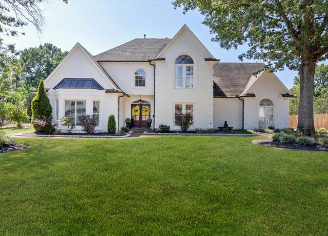 Property at 9553 Gotten Way Dr, Germantown, TN 38139, 4 beds, 3.5 baths