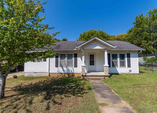 Property at 230 White St, Savannah, TN 38372, 2 beds, 1.5 baths