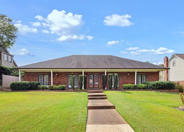 Property at 2465 Dogwood Trail Dr, Germantown, TN 38139, 4 beds, 2.5 baths
